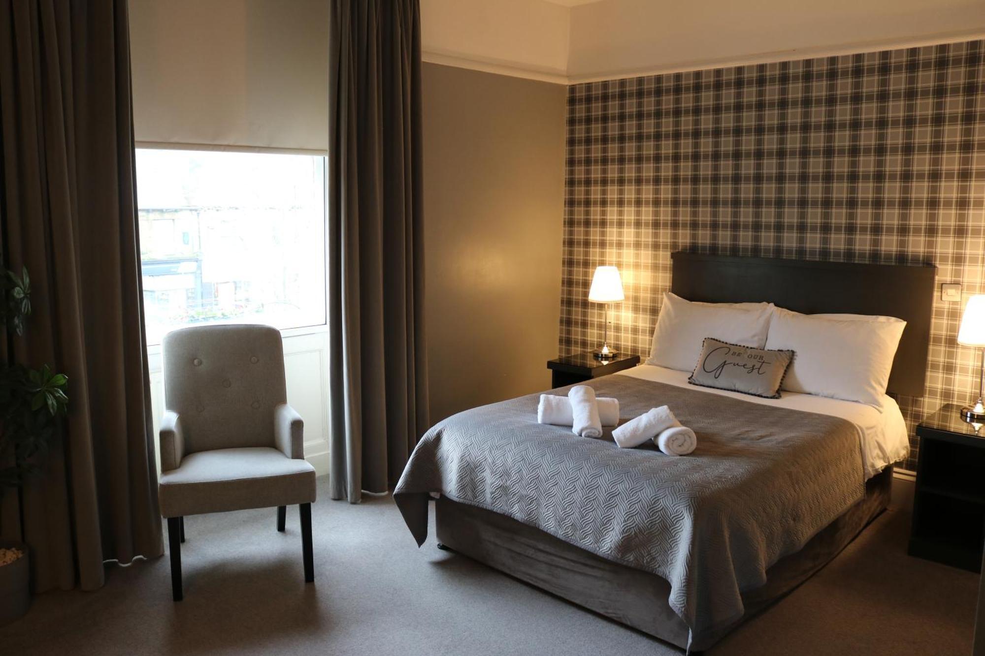 Отель Norfolk Arms Глоссоп Экстерьер фото