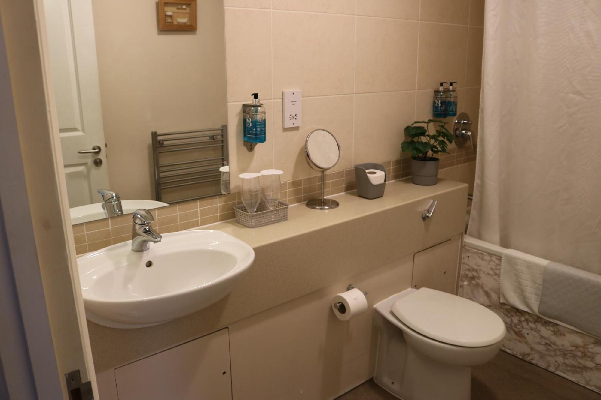Отель Norfolk Arms Глоссоп Экстерьер фото